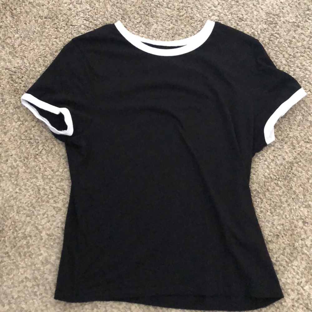 Black tshirt